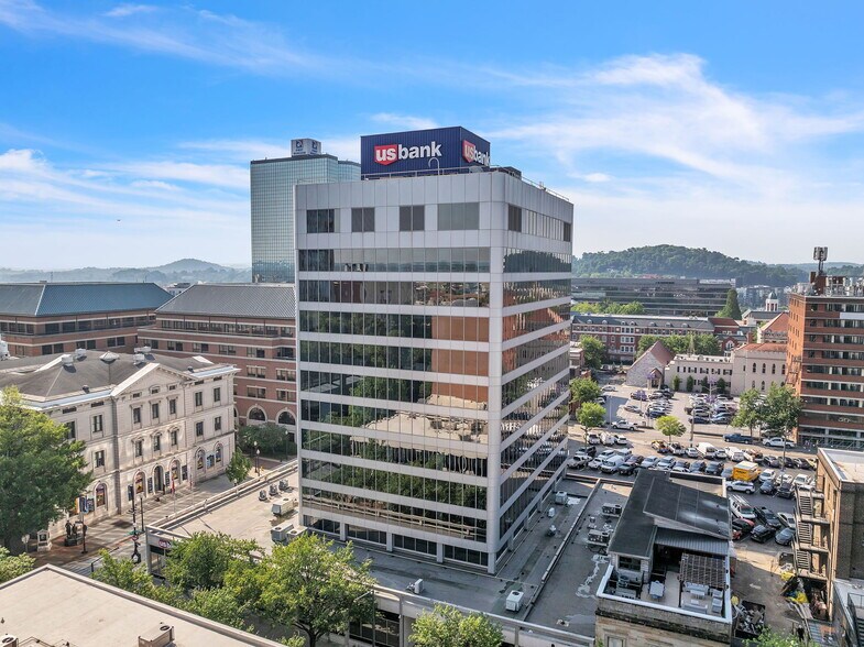 607 Market St, Knoxville, TN à vendre - Photo de l’immeuble – Image 2 sur 9