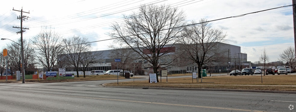 1510 Birchmount Rd, Toronto, ON à louer - Photo de l’immeuble – Image 2 sur 5