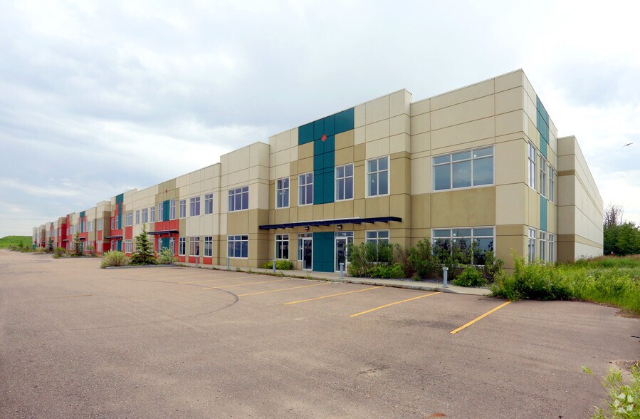 3601 82nd Ave, Leduc, AB à louer - Photo de l’immeuble – Image 3 sur 4