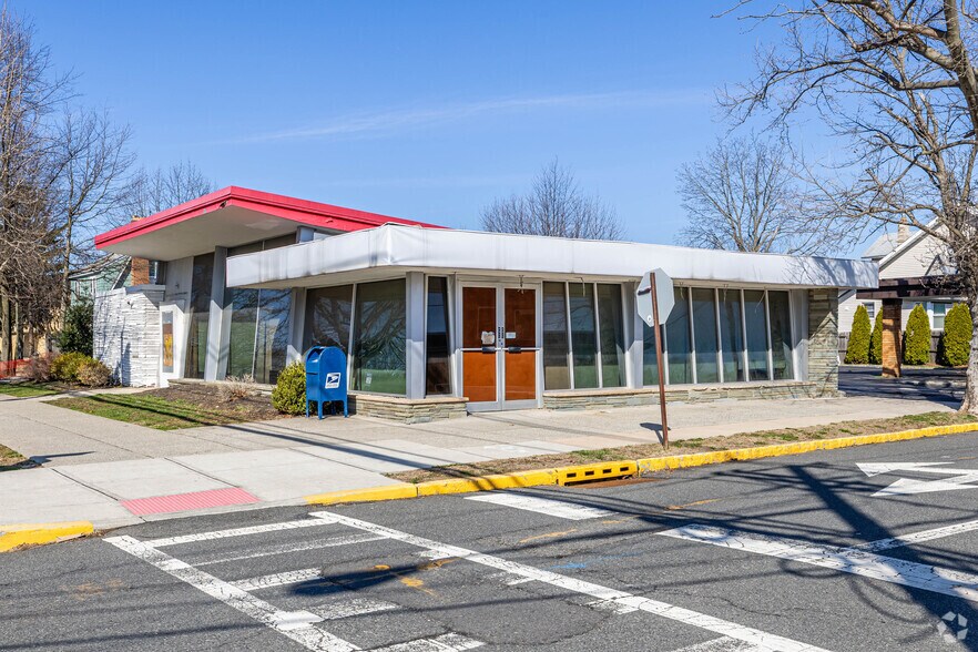 470 Kenilworth Blvd, Kenilworth, NJ à louer - Photo de l’immeuble – Image 2 sur 8