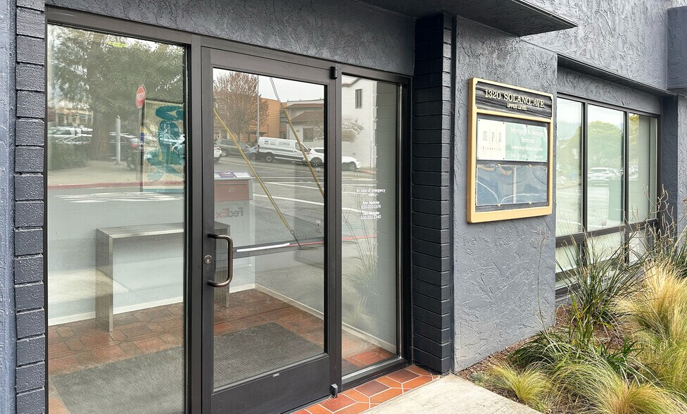 1320 Solano Ave, Albany, CA à louer - Photo de l’immeuble – Image 2 sur 2