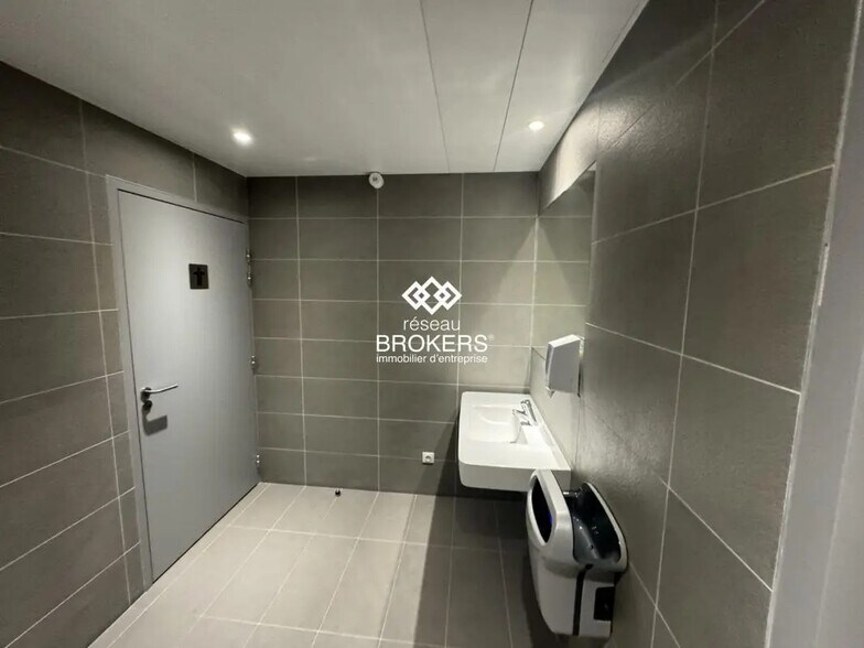 Bureau dans Clichy à louer - Photo intérieure – Image 3 sur 4