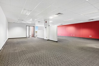 885 Meadowlands Dr, Ottawa, ON à louer Photo intérieure– Image 2 sur 28