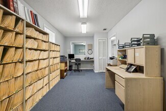 Plus de détails pour 2762 Dunn Ave, Jacksonville, FL - Bureau à vendre
