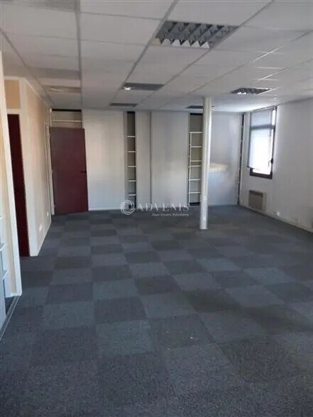 Bureau dans Montpellier à louer - Photo de l’immeuble – Image 3 sur 9
