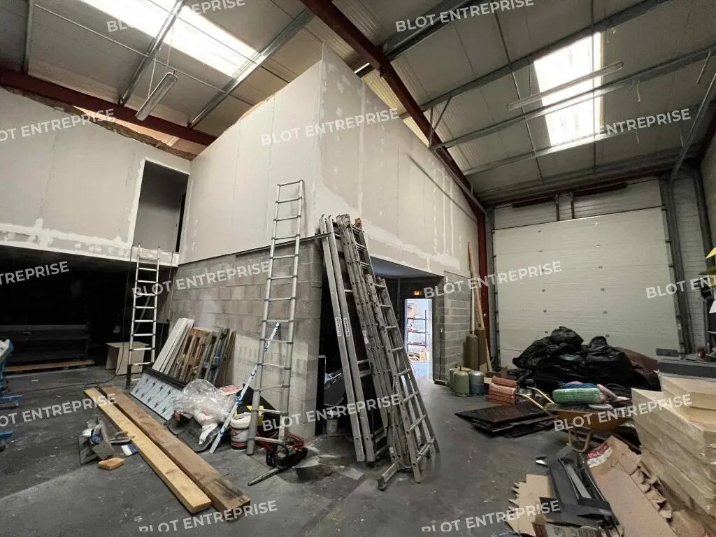 Bureau dans Le Rheu à louer Photo intérieure– Image 1 sur 9