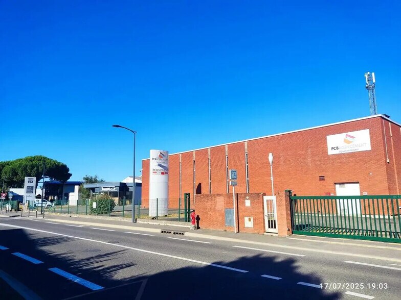 Local d'activités dans Toulouse à vendre - Photo de l’immeuble – Image 3 sur 18