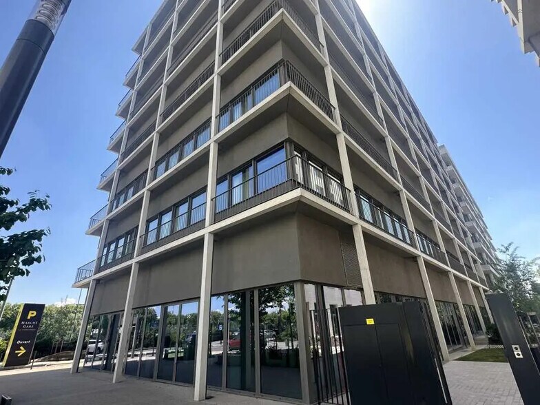Bureau dans Lyon à vendre - Photo de l’immeuble – Image 2 sur 9