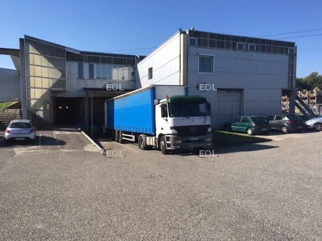 Plus de détails pour Industriel/Logistique à louer