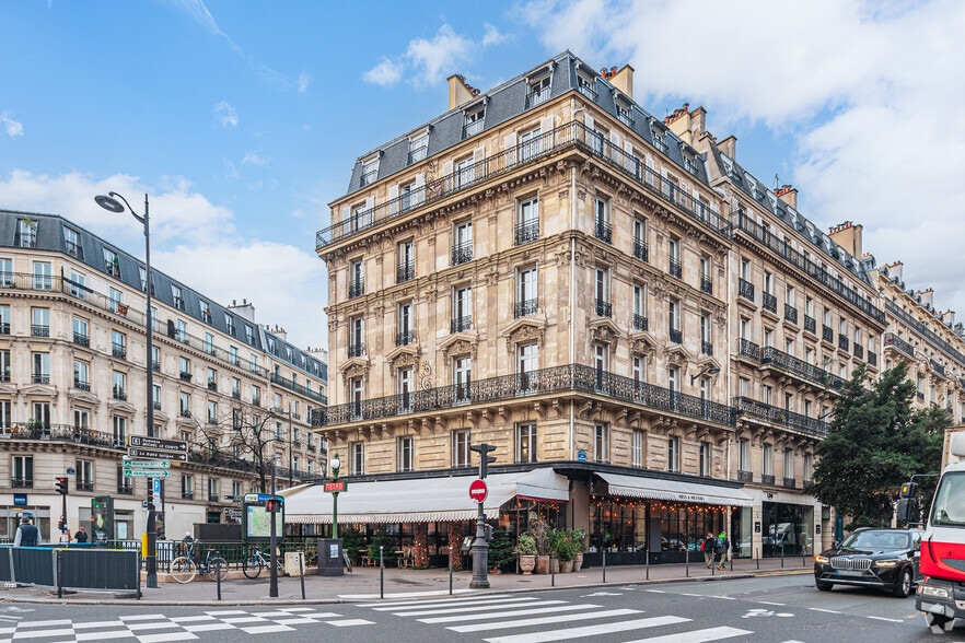 51 Rue De Turbigo, Paris à louer - Photo de l’immeuble – Image 2 sur 3