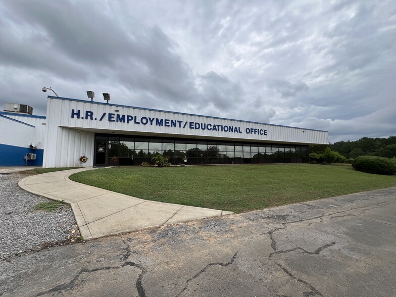 1641 Thompson Rd, Hartselle, AL à louer - Photo de l’immeuble – Image 2 sur 15