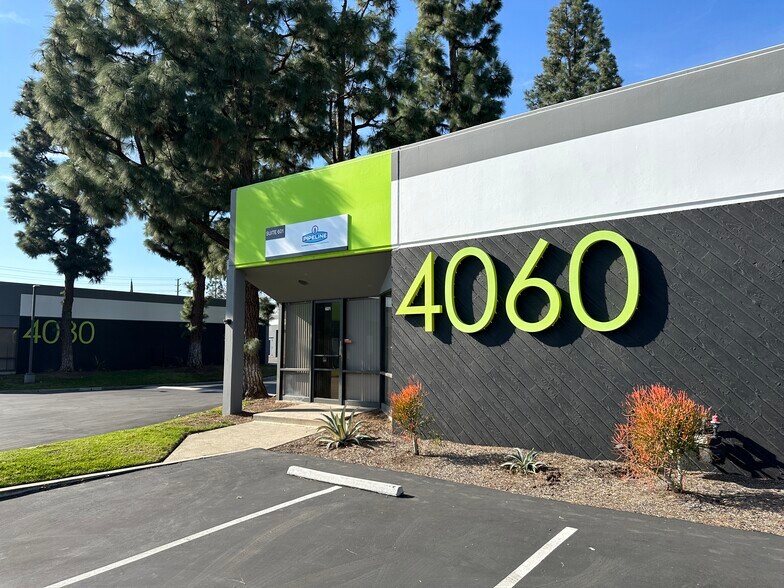 4060 N Palm St, Fullerton, CA à louer - Photo de l’immeuble – Image 1 sur 3