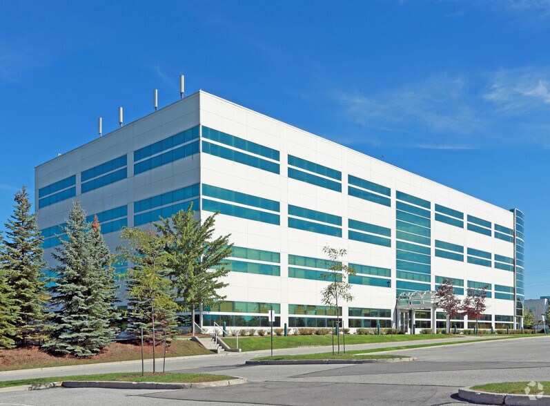 1380 Rodick Rd, Markham, ON à louer - Photo de l’immeuble – Image 2 sur 5
