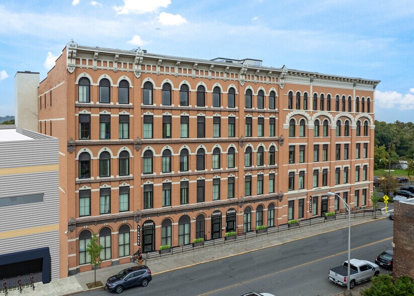 545-547 River St, Troy, NY à louer - Photo de l’immeuble – Image 2 sur 4