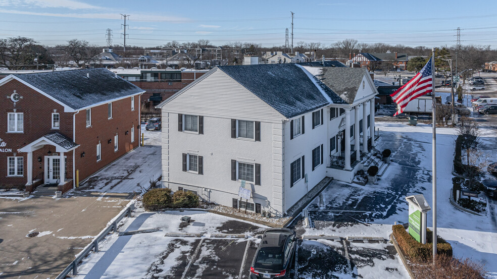 330 W Frontage Rd, Northfield, IL à louer - Photo de l’immeuble – Image 3 sur 53