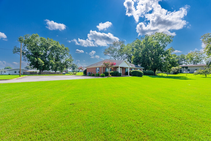 970 Highway 20, Tuscumbia, AL à vendre - Photo de l’immeuble – Image 2 sur 27