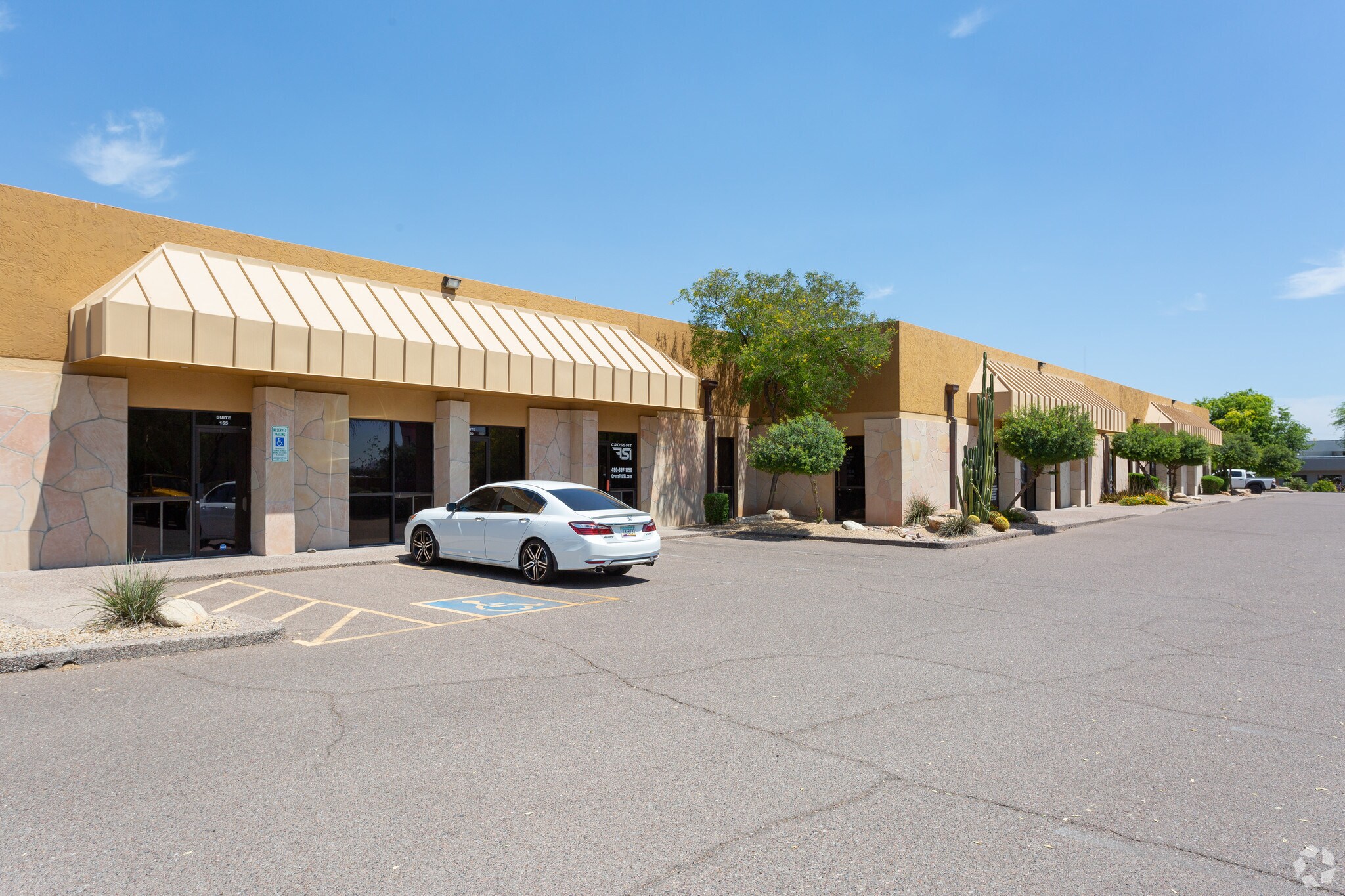 7645 E Evans Rd, Scottsdale, AZ à louer Photo principale– Image 1 sur 15