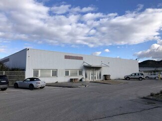 Plus de détails pour Local d'activités à louer