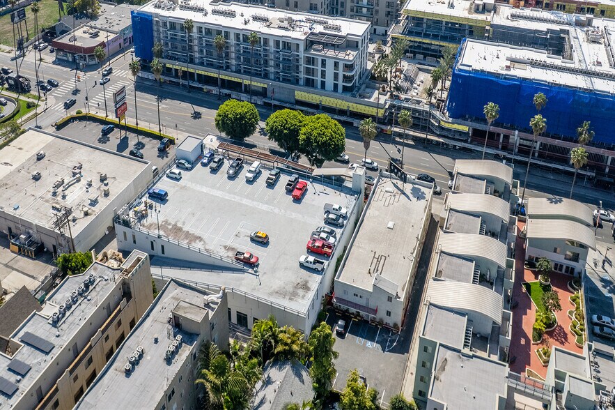 5419 W Sunset Blvd, Los Angeles, CA à vendre - Photo de l’immeuble – Image 2 sur 15