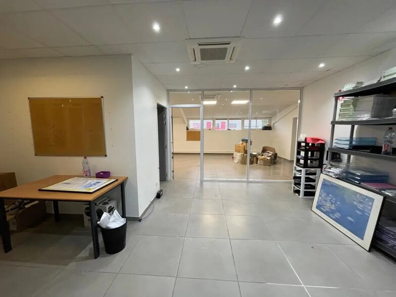 Bureau dans Vendargues à louer - Photo intérieure – Image 1 sur 6