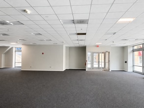 6501-6507 America Blvd, Hyattsville, MD à louer Photo intérieure– Image 1 sur 3