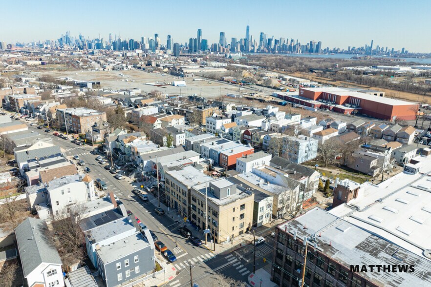 72 Arlington Ave, Jersey City, NJ à vendre - Photo de l’immeuble – Image 2 sur 5