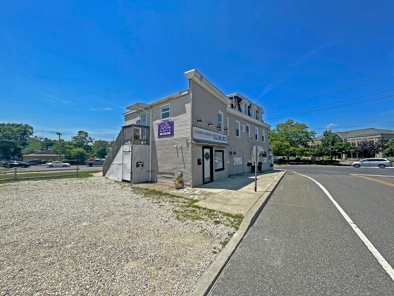 11 N Main St, Manahawkin, NJ à vendre - Photo de l’immeuble – Image 3 sur 6