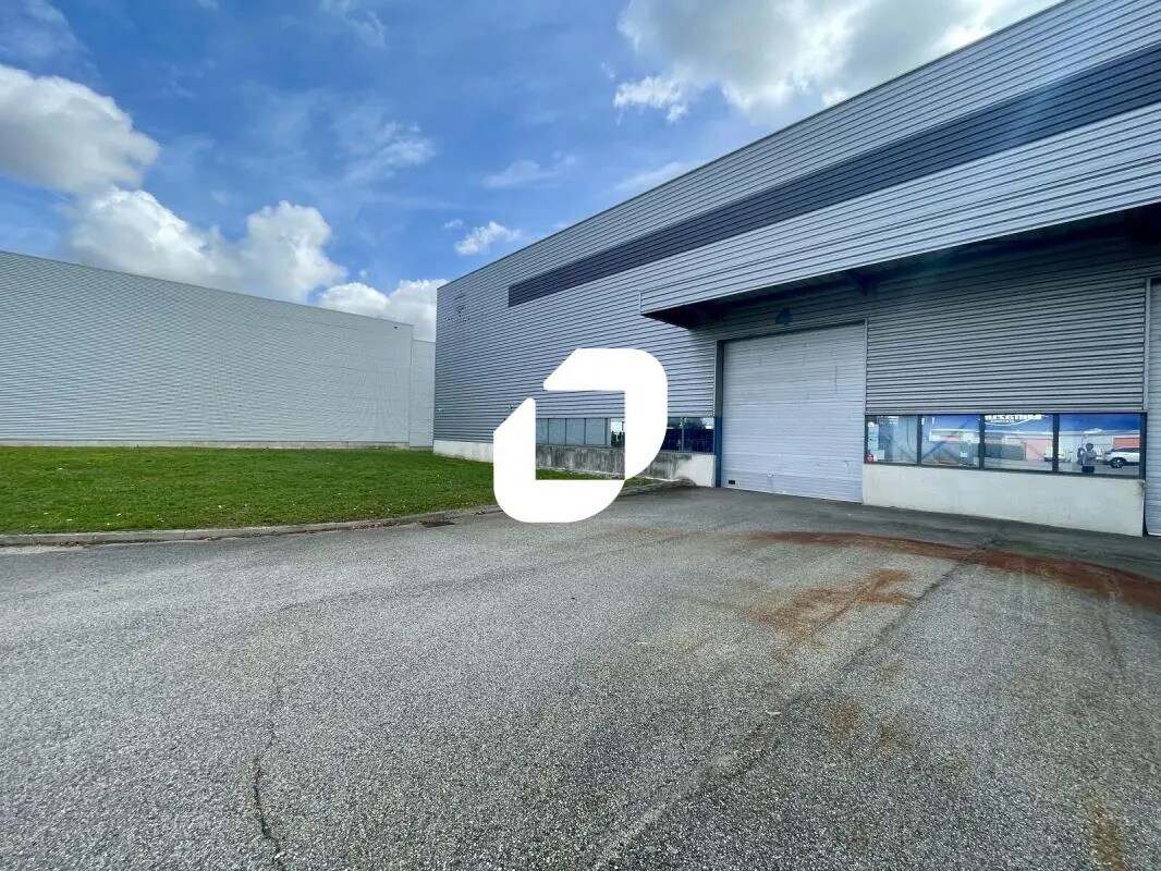 Bureau dans Genas à louer Photo de l’immeuble– Image 1 sur 10