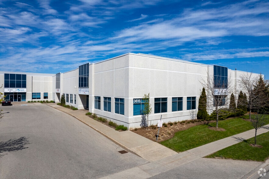 3615 Laird Rd, Mississauga, ON à louer - Photo principale – Image 1 sur 6