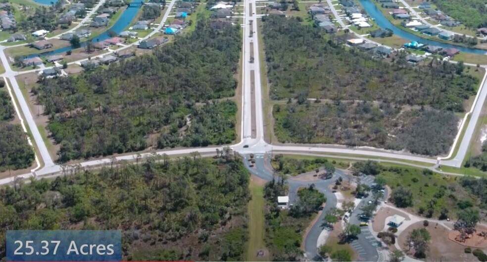 195 Parade cir, Rotonda West, FL à vendre - Aérien – Image 3 sur 7