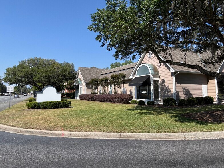 7150 Hodgson Memorial Dr, Savannah, GA à louer - Photo de l’immeuble – Image 2 sur 9