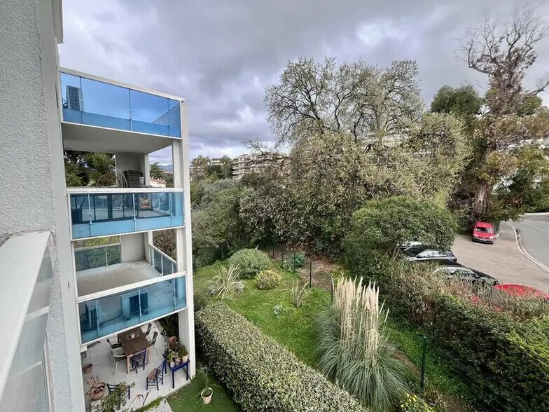 Bureau dans Nice à louer - Photo de l’immeuble – Image 1 sur 5