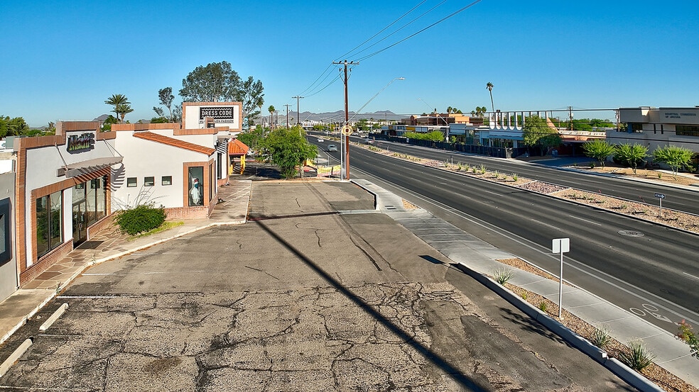 2636-2640 E Broadway Blvd, Tucson, AZ à louer - Photo de l’immeuble – Image 2 sur 16