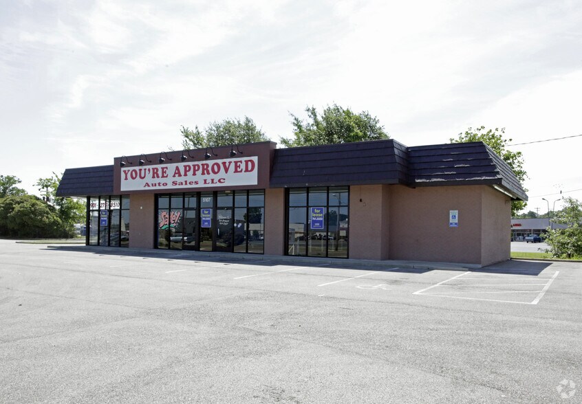 5107 Summer Ave, Memphis, TN à louer - Photo de l’immeuble – Image 3 sur 35