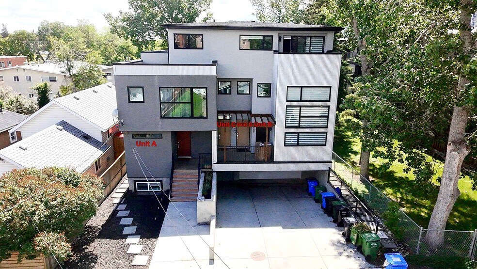 613 3rd Ave NE, Calgary, AB à vendre - Photo de l’immeuble – Image 1 sur 42