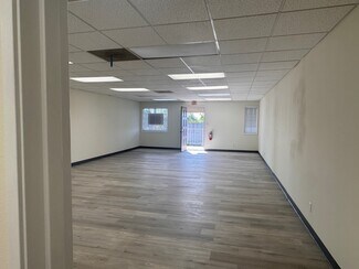 Plus de détails pour 721 W Whittier Blvd, La Habra, CA - Bureau à louer