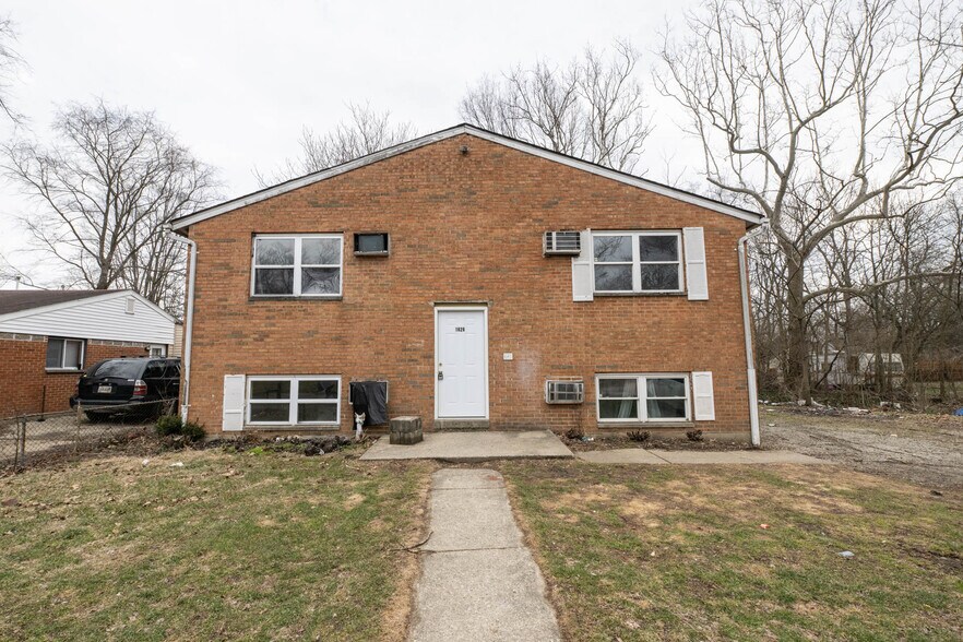 1626 Linnbrook Dr, Dayton, OH à vendre - Photo de l’immeuble – Image 2 sur 18