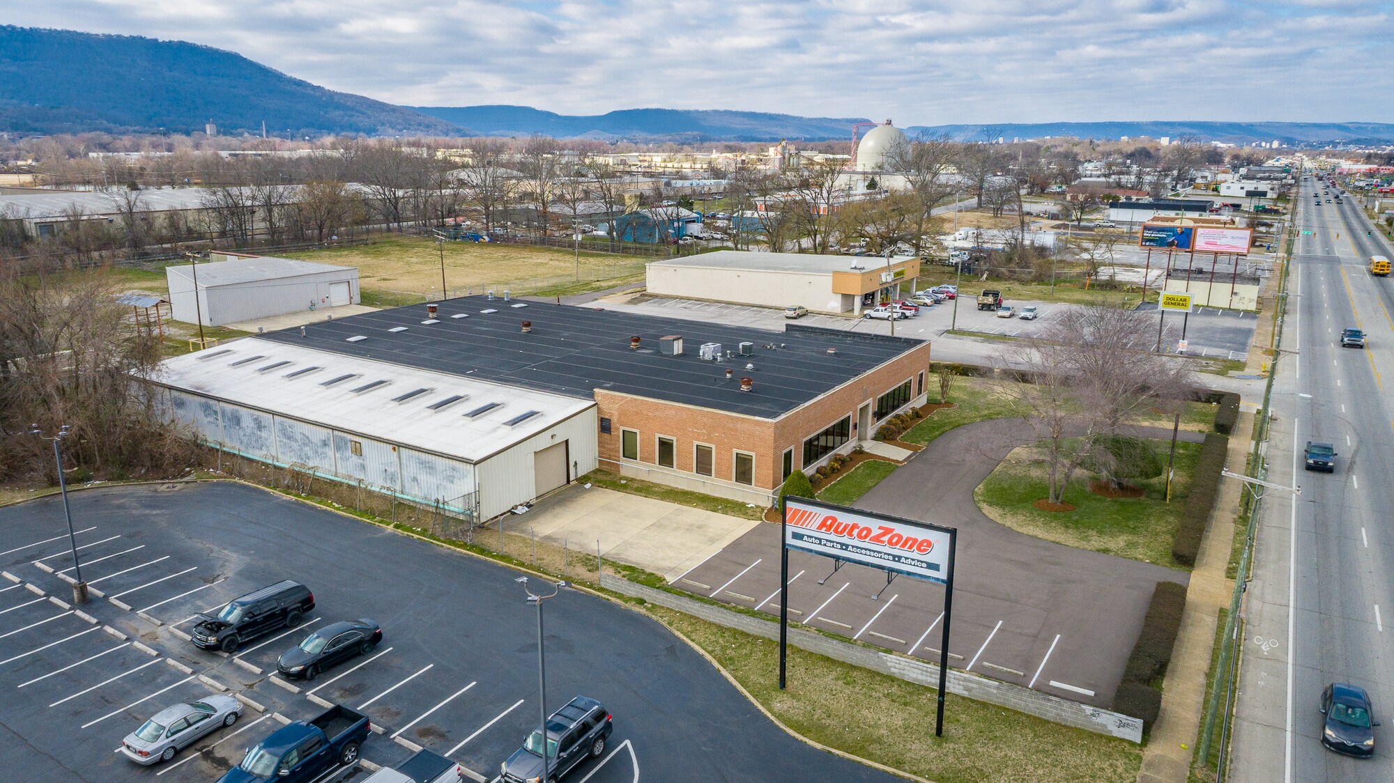 4301 Rossville Blvd, Chattanooga, TN à louer Photo principale– Image 1 sur 25