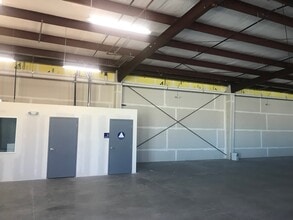 374 Yolanda Ave, Santa Rosa, CA à louer Photo intérieure– Image 1 sur 1