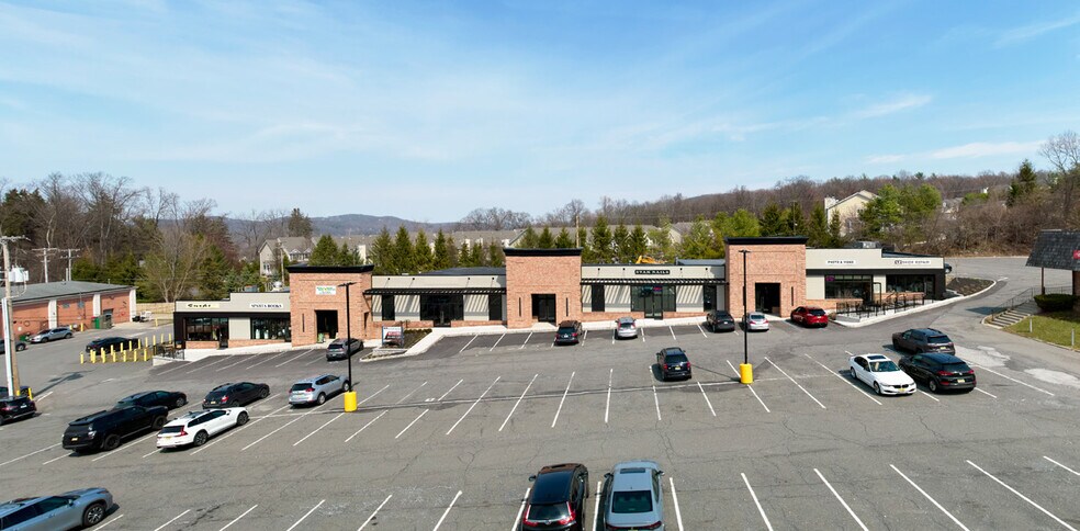 29 Centre St, Sparta, NJ à louer - Photo de l’immeuble – Image 2 sur 5