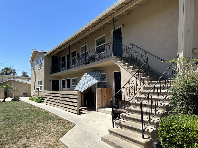 1140 W Valencia Dr, Fullerton, CA à vendre - Photo de l’immeuble – Image 2 sur 12