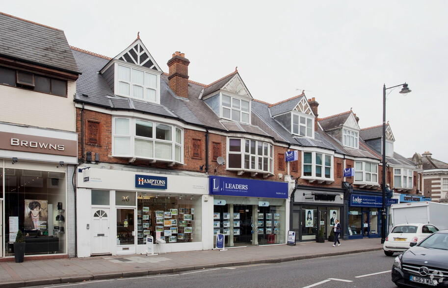 32-34 High St, Weybridge à vendre - Photo de l’immeuble – Image 3 sur 4