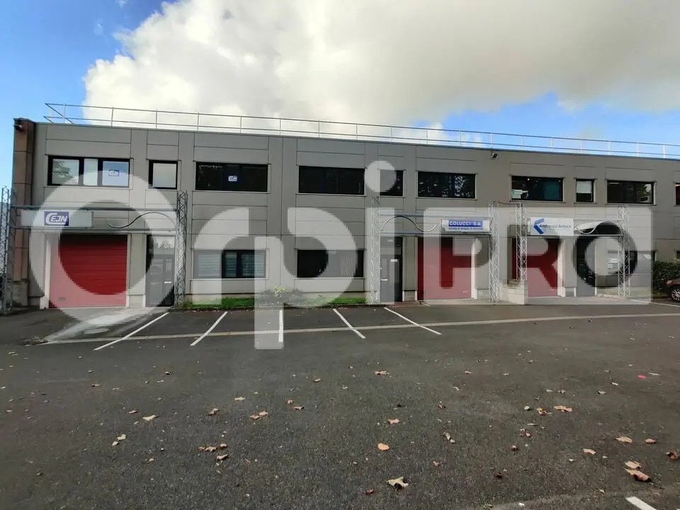 Local d’activités dans Bondoufle à louer Photo de l’immeuble– Image 1 sur 5