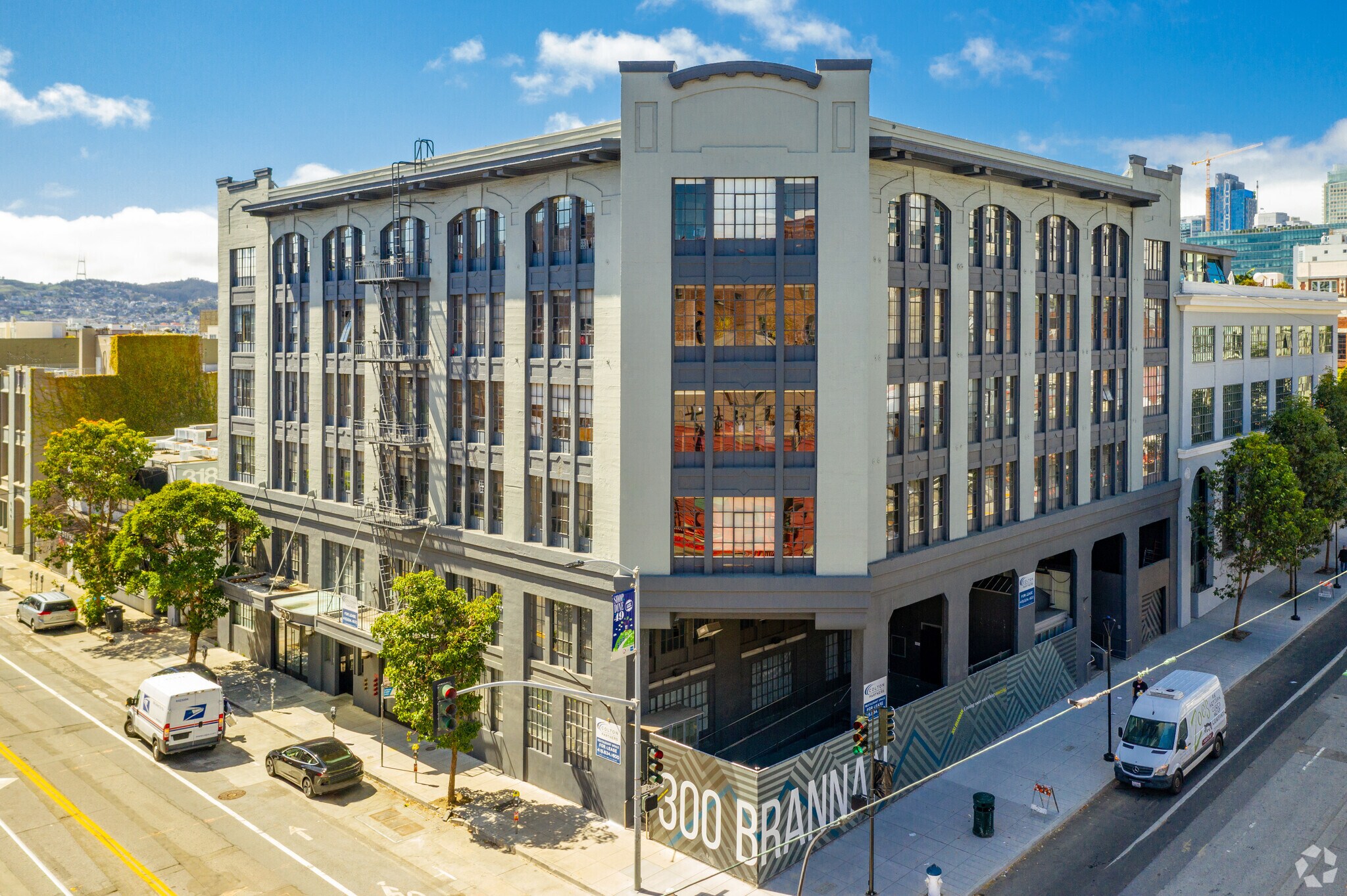 300 Brannan St, San Francisco, CA à louer Photo de l’immeuble– Image 1 sur 7