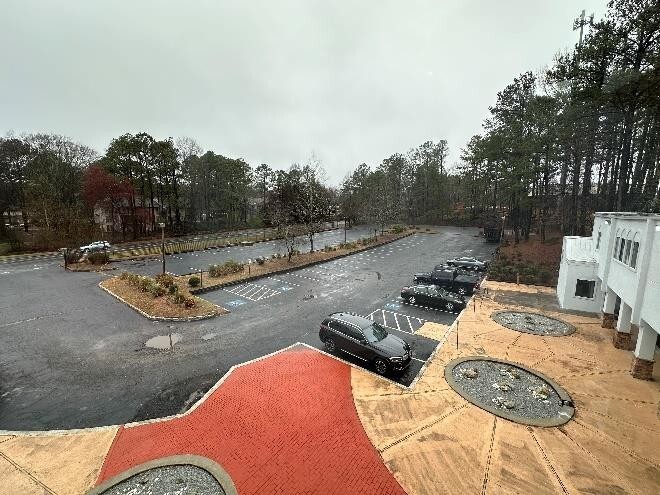 5000 Snapfinger Woods Dr, Decatur, GA à vendre - Photo de l’immeuble – Image 2 sur 13
