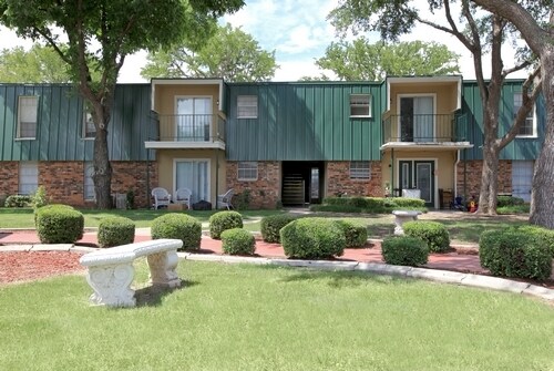 4201 Cedar Elm Ln, Wichita Falls, TX à vendre - Photo de l’immeuble – Image 2 sur 142