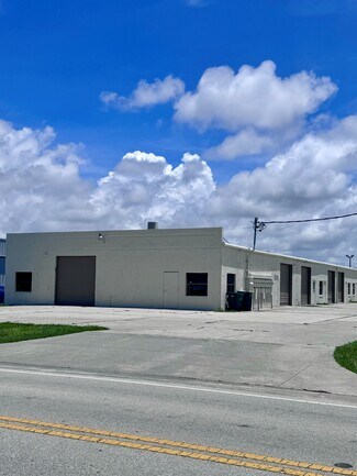 Plus de détails pour 6026 Taylor Rd, Naples, FL - Industriel/Logistique à louer