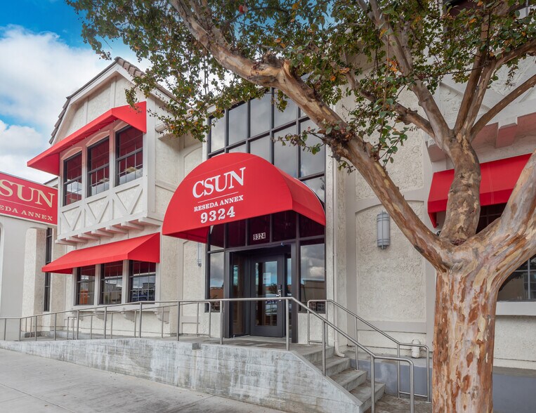 9324 Reseda Blvd, Northridge, CA à louer - Photo de l’immeuble – Image 3 sur 13