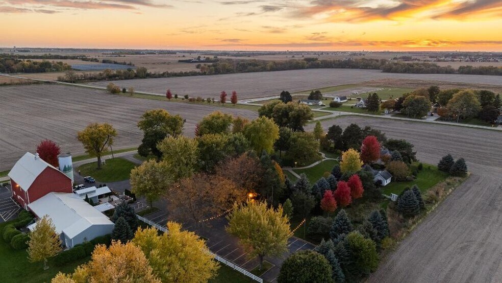 15165 Quigley Rd, Sycamore, IL à vendre - Photo de l’immeuble – Image 2 sur 2