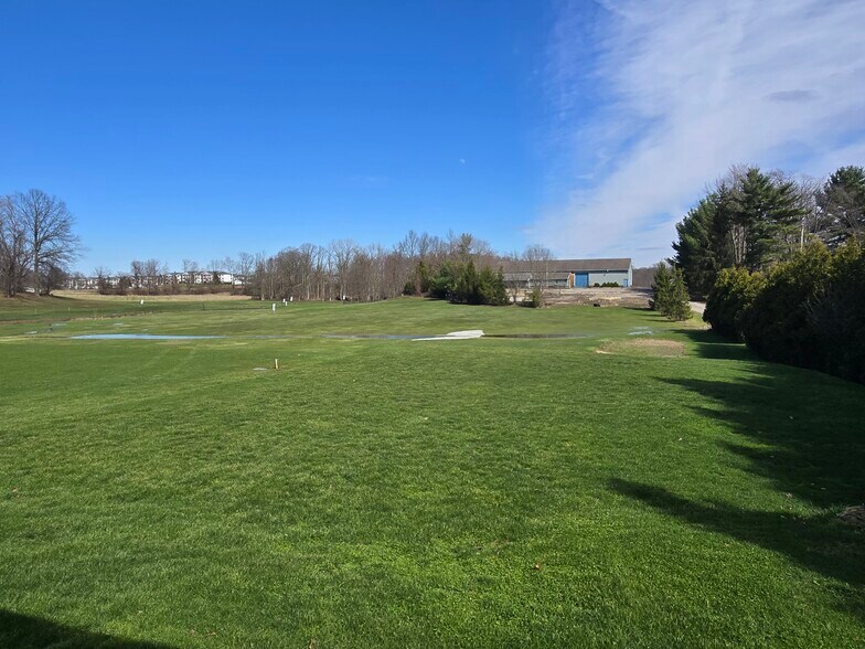 3873 Wyoga Lake Rd, Stow, OH à vendre - Photo de l’immeuble – Image 2 sur 12
